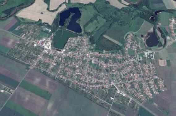 Földbirtokosai 1945-ig gróf Bethlen Pál, báró Beniczky Andor és Gyülvészi Dadányi Miklós. A faluban egészen 1880-ig a rutén volt a mindennapi beszélt nyelv.