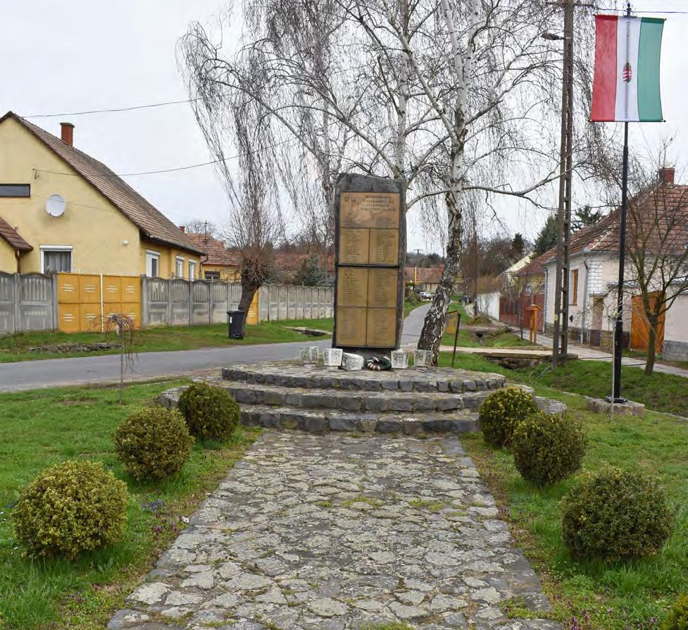 14 15 II. világháborús emlékmű 1988.