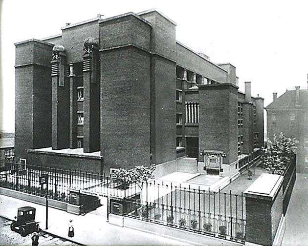 Larkin Irodaház, Buffalo (New York, USA) 1903, lebontották 1950-ben, Frank Lloyd Wright