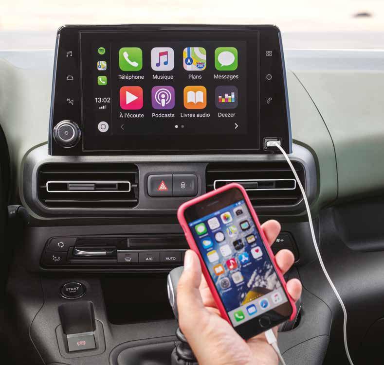 8 ÉRINTŐKÉPERNYŐ ÉS MIRROR SCREEN A korszerűség jegyében az új Citroën Berlingo 8 kapacitív érintőképernyővel* rendelkezik, melyen akárcsak egy