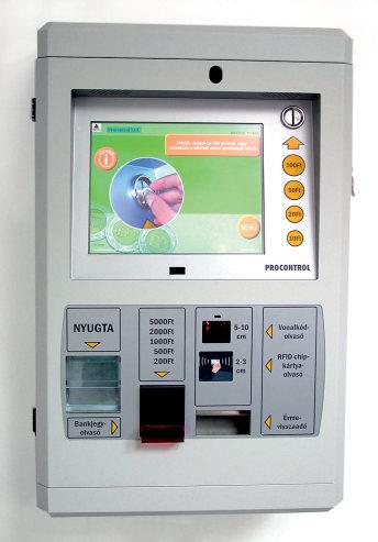 Az automaták mindegyikébe interaktív LCD érintőképernyő, lézeres omnidirekcionális jegyolvasó, proximity kártyaolvasó, minden érvényes címletű magyar érmét elfogadó érmevizsgáló, minden érvényes