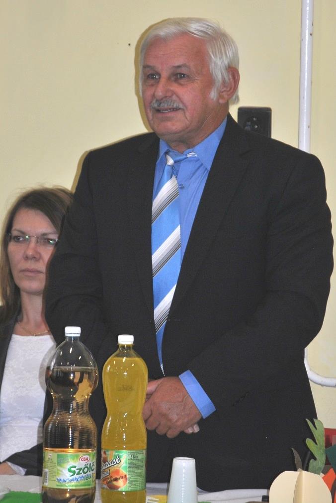 A kirándulás alkalmával a Vízi Színház előadásában a Mágnás Miska operett előadást néztük meg. Az előadáson a csépai Mozgáskorlátozottak csoportja is részt vett.