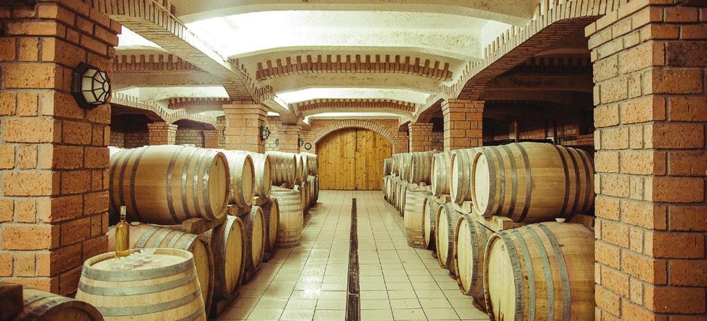 Bikavér kategória PETRÉNY WINERY BORGUNDI EGRI BIKAVÉR 0 A Petrény család nemzedékek óta készített bort saját fogyasztásra.