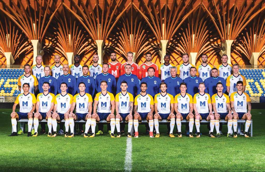 A Puskás Akadémia FC 2017 2018 Hátsó sor: POÓR Patrik, SZAKÁLY Péter, Ulysse DIALLO, Jonathan HERIS, Braniszlav DANILOVICS, TÓTH Balázs, HEGEDÜS Lajos, Patrick MEVOUNGOU, HEGEDŰS János, Josip