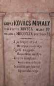 A szerető család, néhány búcsúzó sorral, esetleg verssel emléket állított halottjáról.