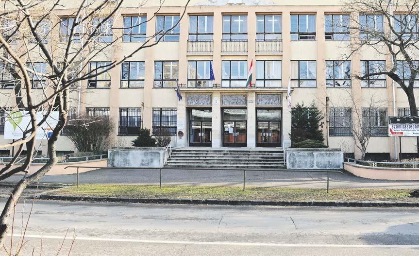 személyiségek, akik civilként vesznek rész a munkában Morovik Attila alpolgármester Krassói Kornélia, a Jedlik volt igazgatóhelyettese, pedagógus, Csepel díszpolgára Csurgay Árpád, az MTA rendes