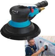 EXCENTRIKUS CSISZOLÓ HZ9033-2 Kompakt konstrukció, könnyű kivitel Nem csúszós, ergonómikus fogantyú Csiszolólap Φ150 mm, 15 furattal Szívócsövet