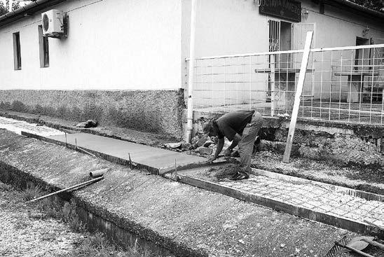 oldal 2014.09.30 19:43 Page 3 ELMÚLT HÓNAP KÉPEKBEN Választás elôtt.