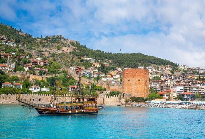 Kirándulások ALANYA HAJÓKIRÁNDULÁS A program egy romantikus hajóval halad alanya kikötőjéből indulva a part