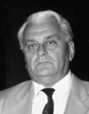 1957 májusától 1959-ig Úrkúton, a mangán ércbányánál dolgozott üzemmérnökként. Ezen idő alatt kőzetcsavarozási és gyors vágathajtási kísérleteken működött közre.