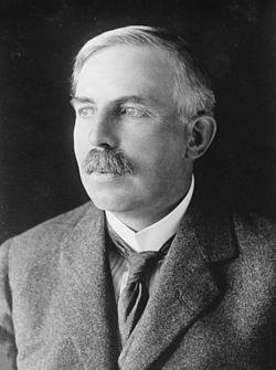 Az atommag felfedezése: a Rutherford kísérlet (1911) Ernest Rutherford: (1871-1937) Angliában tanul, majd Thomson tanítványa és utódja lesz a Cavendish Laboratóriumban.