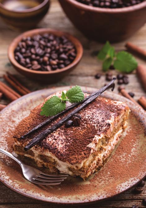 Nutellahabos mogyorótorta... 690,- Hazelnut cake with Nutella mousse Nutellás palacsinta.
