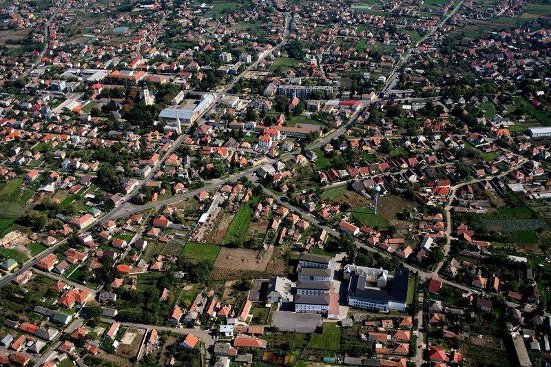 2 5 HAJDÚDOROG BEMUTATÁSA Hajdúdorog, az öreg hajdúvárosok egyike. Hajdú-Bihar megye 8. legnagyobb városa, a megye észak-keleti ritkán lakott részén fekszik 10065 hektáron.