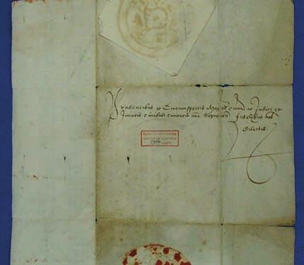 Előtte, 1524-ben a városban folyt le az első, lutheránusok ellen irányuló országos vizsgálat, mely kiderítette, hogy Móricz Pál kereskedő és a 27 papból kettő pro - testáns iratokat birtokolt.