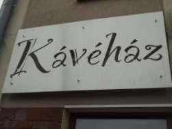Cégérek, reklámhordozók A település arculatának alakulásában fontos szerepe van és lesz a kihelyezett cégéreknek és reklámhordozóknak is.