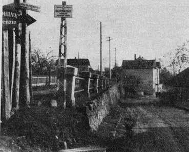 144 Wettstein Domonkos 2. ábra. Rendezetlen településkép a harmincas évek elején (Forrás: Antal 1931) építenünk a Balaton-parton?