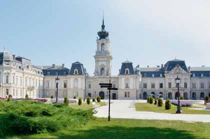 FESTETICS-KASTÉLY 8360 Keszthely, Kastély u. 1. ELHELYEZKEDÉS: Keszthely a Balaton nyugati végén, a Keszthelyi-öböl partján, a Zala folyó torkolatától északra fekszik.