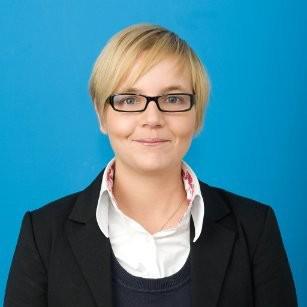 HR Berky Tamás, HR És menedzsment tanácsadó, a Nemzetközi Létesítménygazdálkodási Szövetség Workplace Evulotionaries kezdeményezés hazai szervezője Németh Edit, Egyetemi adjunktus, a Neumann János