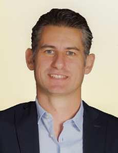 TURIZMUS-VENDÉGLÁTÁS FELSŐOKTATÁSI SZAKKÉPZÉS SZAKFELELŐS Dr. Egyed Krisztián egyetemi docens egyed.krisztian@uni-sopron.hu 518-496 1.