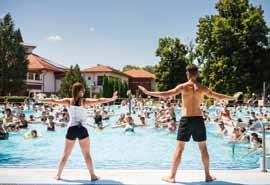 A hotelben modern bútorokkal és gerinckímélő, széles matracokkal rendelkező szobák várják a vendégeket.