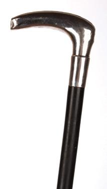 század eleje, keményfából készült, ón berakásos pásztorbot hungarian, from the beginning of the 20th century, hardwood with tin inlay h/l: 128 cm Kikiáltási ár: 15 000 Ft Starting