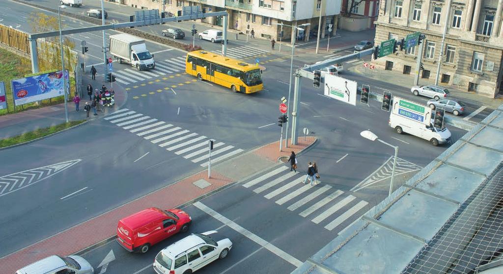 Lendületesen, halványan, többször írd át a