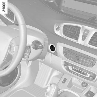 AUTOMATA PARKOLÓFÉK (1/3) Automatikus működés A parkolófék rögzíti a járművet a motor indító- és leállítógombbal való leállításakor 1.
