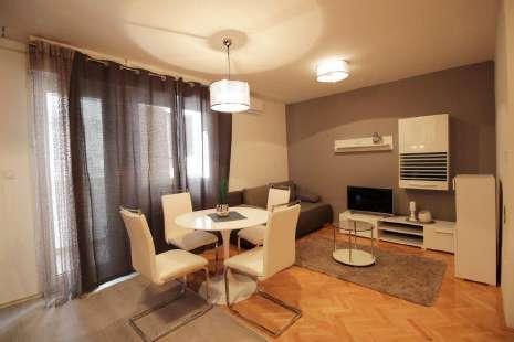 5 Az apartman 47 m 2 -én 1 szoba, étkező konyhával, kihúzható 2
