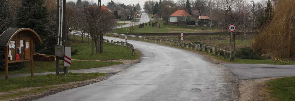 HIRDETÉSEK, REKLÁMTÁBLÁK 8