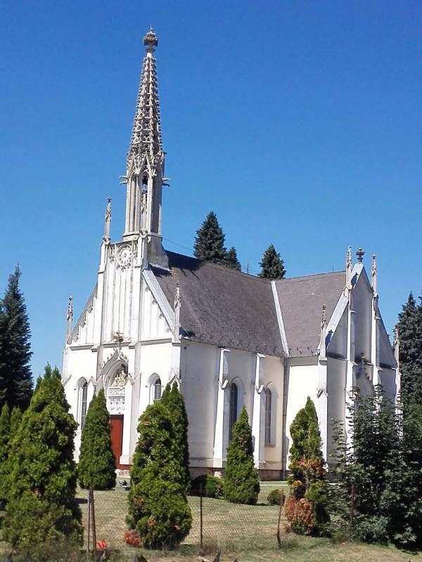 Eltérő karakterű
