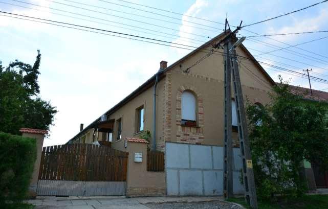 javasolt.