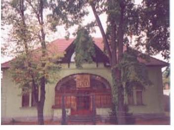 10. Régi nyaraló-villa 523 Béke utca 24.