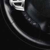 A BELÜL LAKOZÓ ERŐ A Rockford Fosgate audiórendszer hamisítatlan szórakoztató központtá varázsolja a Lancer Sportback eleve fényűző belső terét.