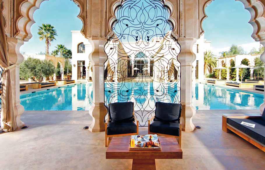 Palais Namaskar Marrakech, Morocco Szerző: Mészáros Edit Fotók: archív Written by: Edit Mészáros Photos: archive A Palais Namaskar egy igazi luxusoázis Marokkóban.