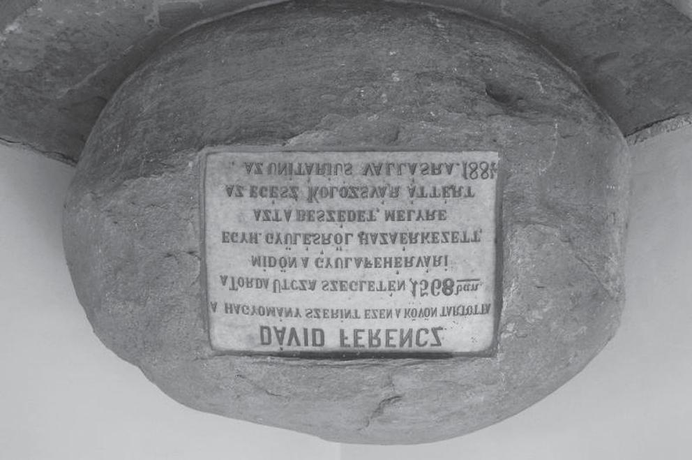 el hangzó beszédeket. A hagyomány azt tartja, hogy ennek a hitvitának következtében mintegy háromezren lettek unitáriusokká. 1569-re tehető Dávid Ferenc első prédikációs kö te - té nek megjelenése.