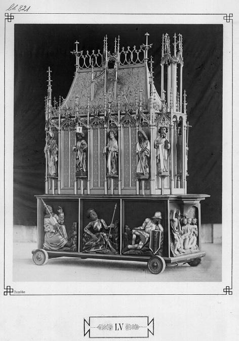 Juhos Rózsa 3. A garamszentbenedeki Úrkoporsó 1872-es, restaurálás utáni állapota (Beszédes Sándor felvétele. In: Dankó József Károly: Az Esztergomi Főegyház kincstára.