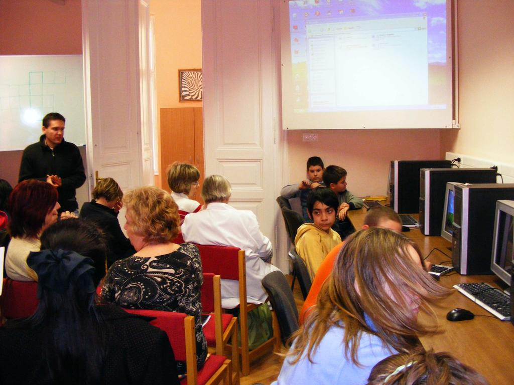 A nem szakrendszerő oktatás célja, hogy a tanulókat az összefüggésekben és rendszerben való gondolkodásra neveljük, és megteremtsük az egyes mőveltségterületek közötti kapcsolatokat.