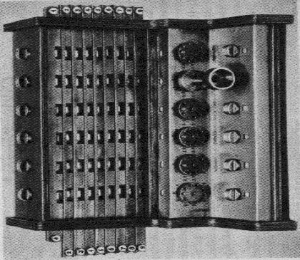 Fejezetek az informatika történetébıl 3. Mechanikus készülékek Wilhelm Schickard (1592-1635) Németországban született. Csillagász professzor volt.