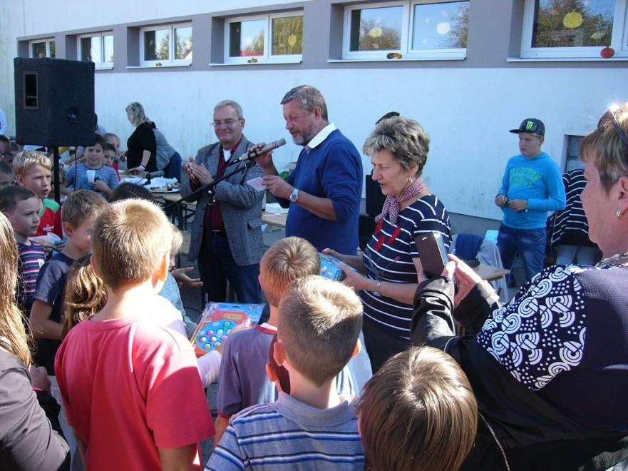 mesét adták elő, melyre sokan voltak kíváncsiak, és nagy sikert aratott.