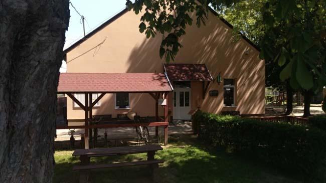 Kéthelyi Napközi