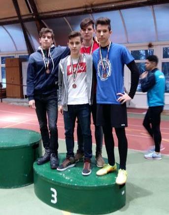 10.A 100m síkfutás I. hely (13.2 mp) távolugrás I. hely (4.92 m) Nagy Boglárka 11.