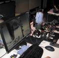 3 Átalakítható billentyűzet A Microsoft a játékosokat veszi célba új SideWinder X6 billentyűzetével és ezer DPI-s X5 egerével.