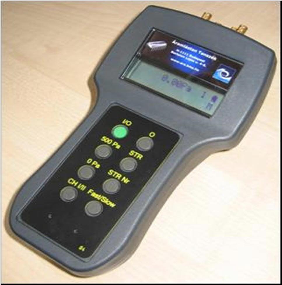 Digitális nyomásmérő fejlesztése / építése Development / mounting of digital manometer Az Áramlástan Tanszék részvételével fejlesztett EMB-001 digitális nyomásmérők egy újabb szériájának a