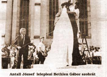 1984 Hunyadi Mátyás Általános Iskola megépítése 1986 Városi Automata telefonközpont elindítása 1987 Bethlen Gábor Szakközép és Szakképző Iskola új épületének átadása Mátészalkával közös gázfogadó