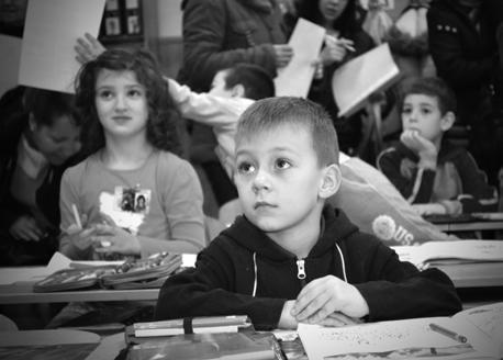 90 91 iskolákkal és óvodákkal, 2004 óta valósítja meg a Felvidéki Beiratkozási Programot azzal a céllal, hogy minél több magyar család vállalja gyermeke magyar iskolába íratását.