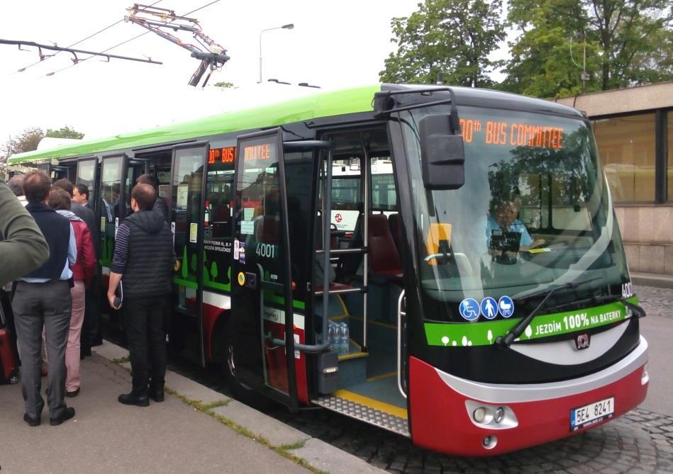 : akkumulátor) Nagyteljesítményű töltési infrastruktúra: költséges és helyigényes Hosszú töltési idők a hagyományos tankolásokhoz képest A