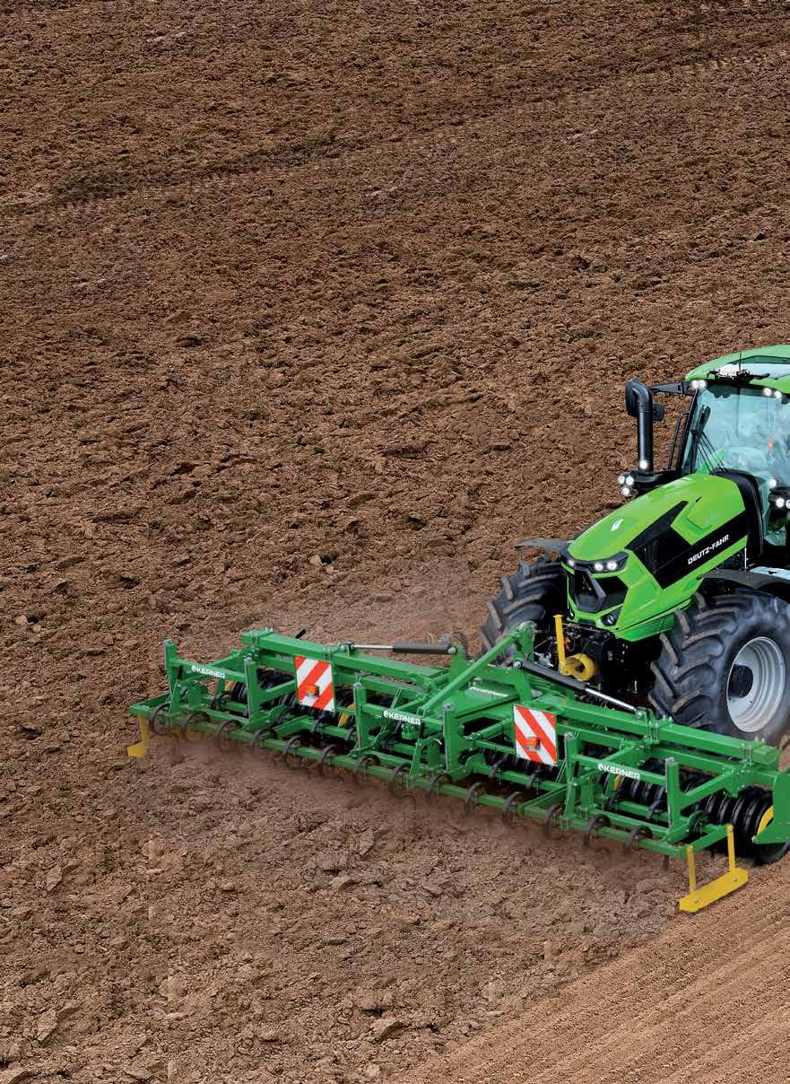 24 25 HIDRAULIKUS EME- LŐSZERKEZET ÉS TLT EGY TRAKTOR TERMELÉKENYSÉGE KÖZVETLENÜL ATTÓL A MUNKA- ESZKÖZTŐL FÜGG, AMELYET KEZELNI TUD.