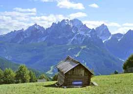 Ezt követően Ausztria déli részén utazunk Olaszország Süd-Tirol vidékére. San Candidonál felvonózunk a Haunold hegyre.