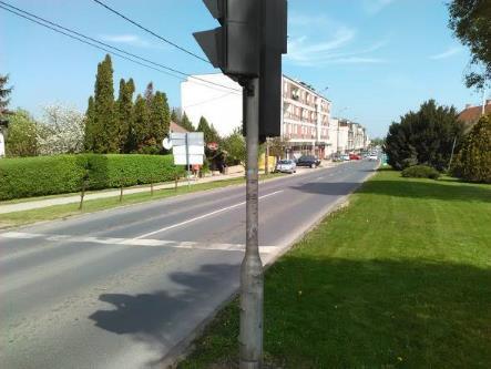 tiltott a közútkezelő által kihelyezett táblák alapján): Balatoni úton (7-es főúton) tiltó tábla található a diósdi közigazgatási határnál Érd felé és Diósd felé is, illetve a TESCO körforgalomnál