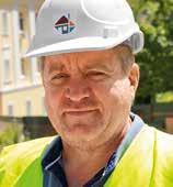 100 m 2 QUATTRO pillérzsaluzat, és 660 m 2 gerendazsaluzat lett felhasználva. A TRIO falzsaluzat a változó méretű falakhoz könnyen alakítható volt.